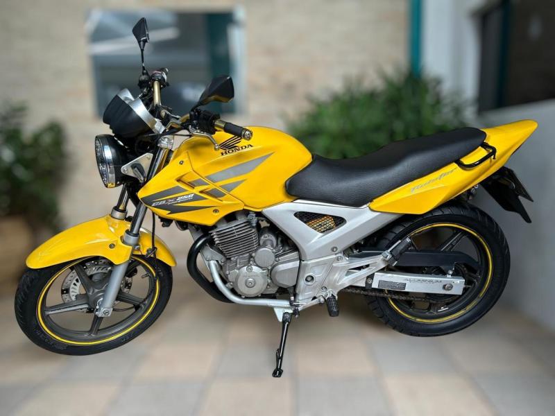 HONDA - TWISTER | Ano 2007